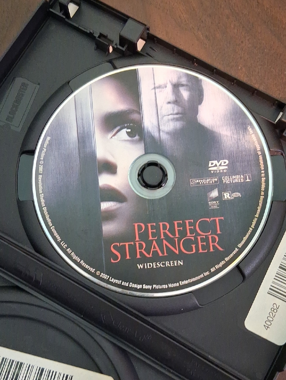 Perfect Stranger DVD - Picture 4 of 4
